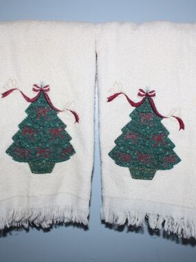 Cannon Festive Cream Hand Towels with Green Embroidered Christmas Trees